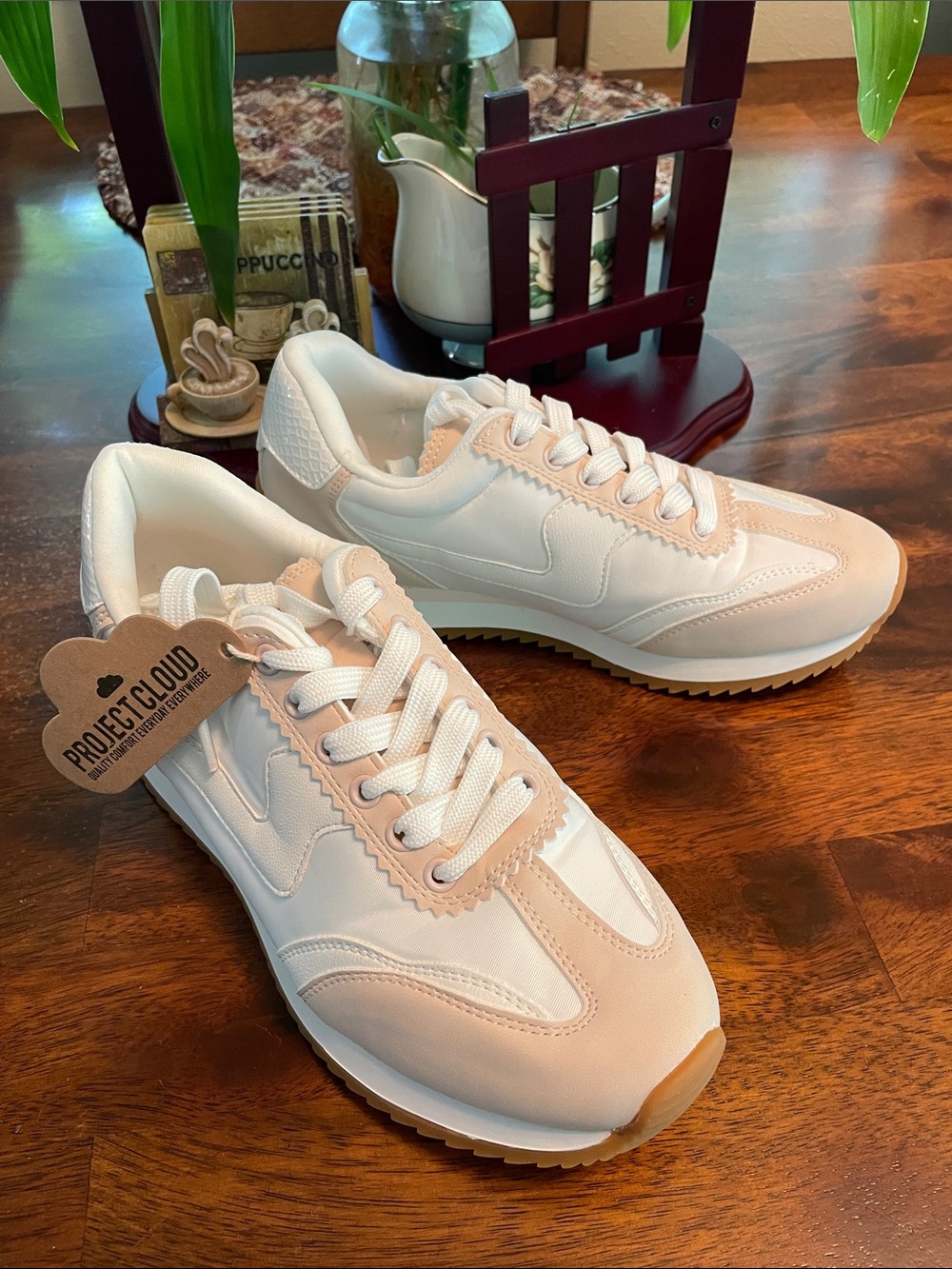 PROJECT CLOUD Madison Sneaker, Women’s 6 White Soft Pink